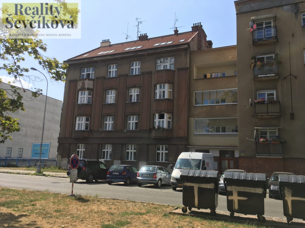 Pronájem 1+kk, 25 m2 – Smetanovo nábřeží