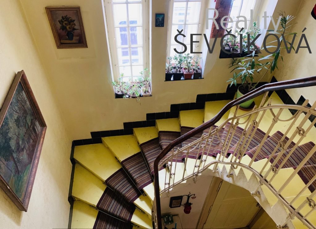 Prodej prvorepublikové vily, 1399 m2 – Střelecká