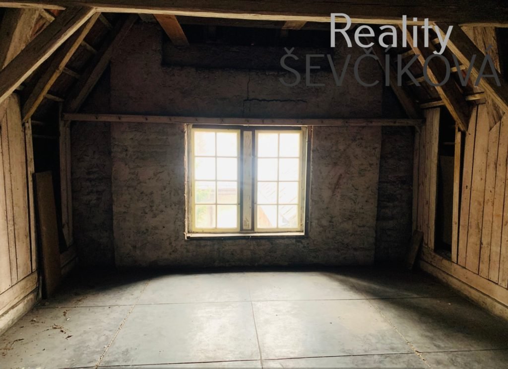 Prodej prvorepublikové vily, 1399 m2 – Střelecká