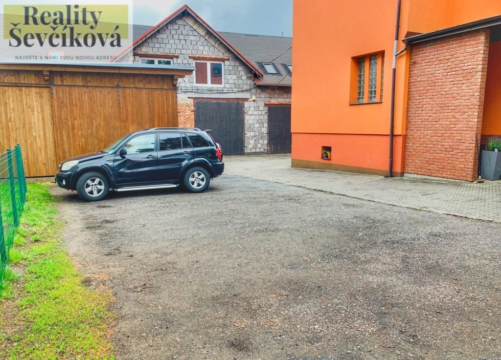 Pronájem nadstandardního 2+kk, 90 m2 – Pouchovská