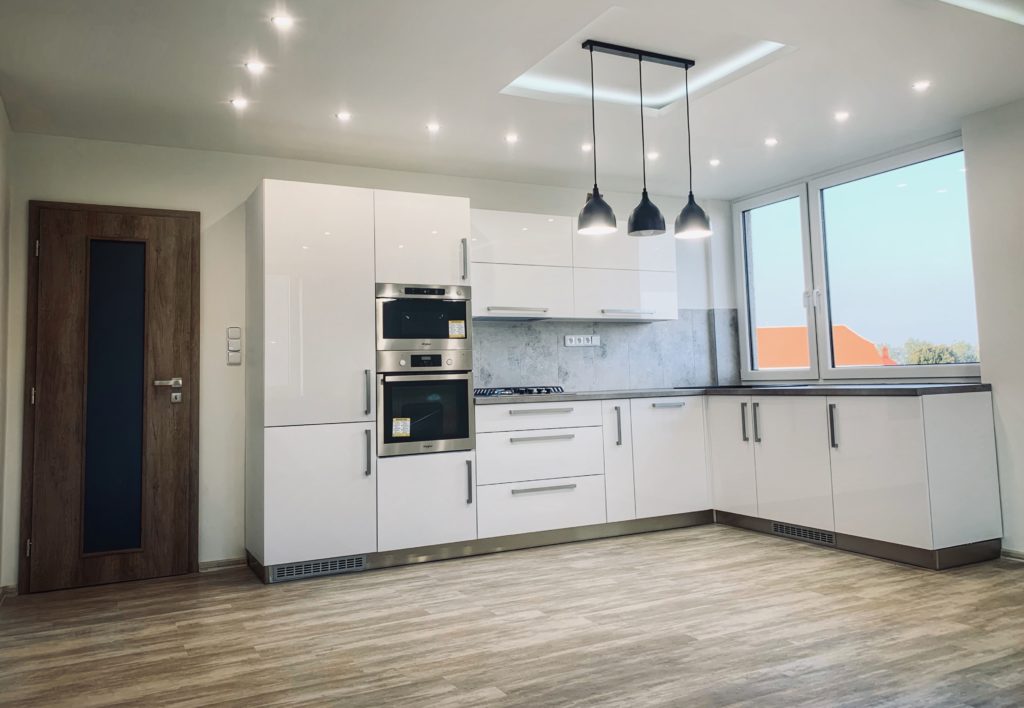 Prodej nadstandardního 3+kk se dvěma balkóny, 97 m2 – Stěžery