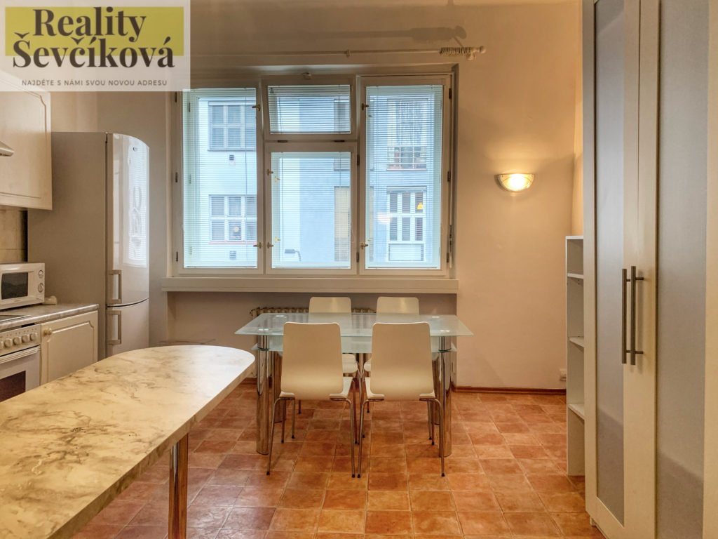 Pronájem zařízeného 1+1, 53 m2 – Nerudova