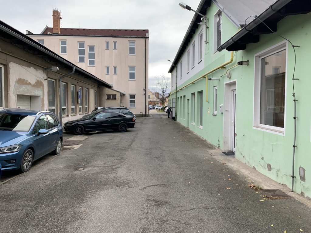 Pronájem obchodního prostoru/kanceláří, 121 m2 – Holice