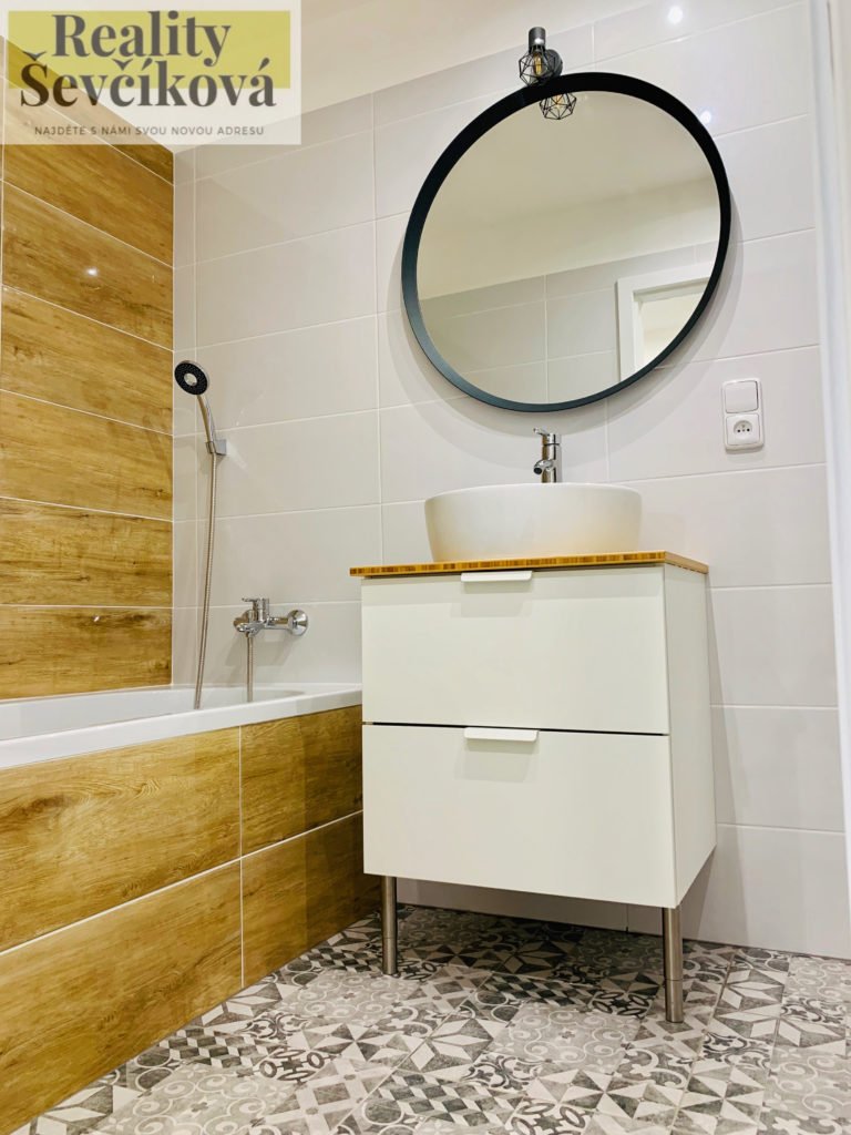 Prodej nadstandardního 3+kk s balkónem, 58 m2 – Bratří Štefanů