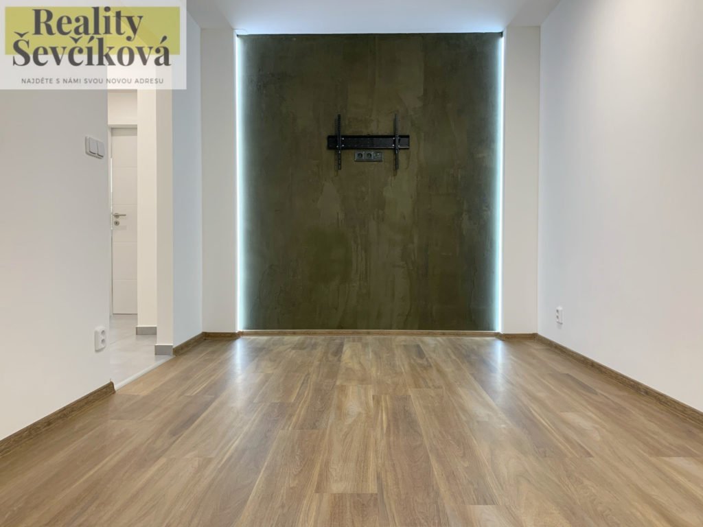Prodej nadstandardního 3+kk s balkónem, 58 m2 – Bratří Štefanů