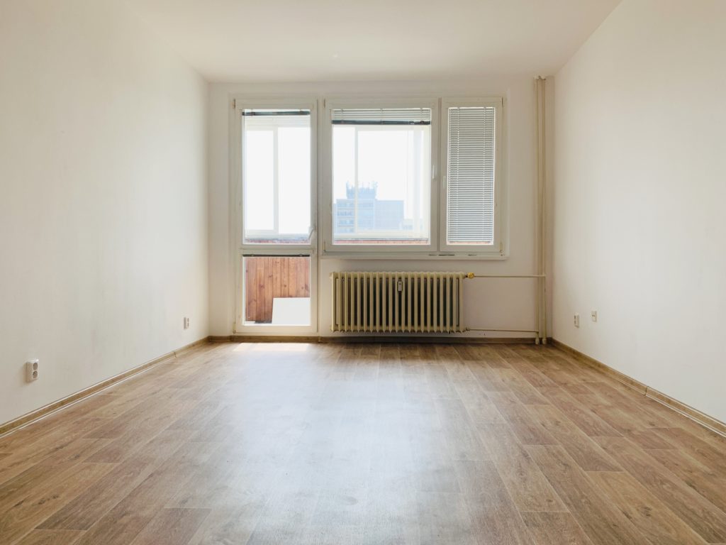 Prodej světlého 3+1 s lodžií, 71 m2 – Hrubínova