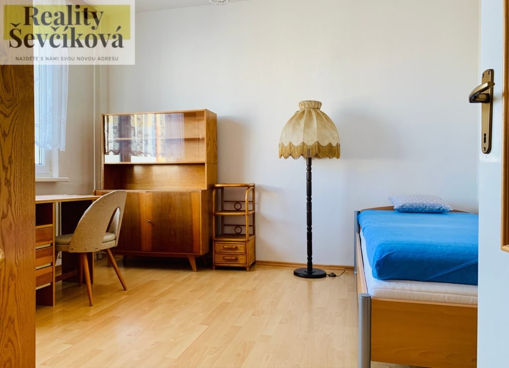 Pronájem pěkného 3+1 s balkónem, 73 m2 – Hradecká, Třebeš