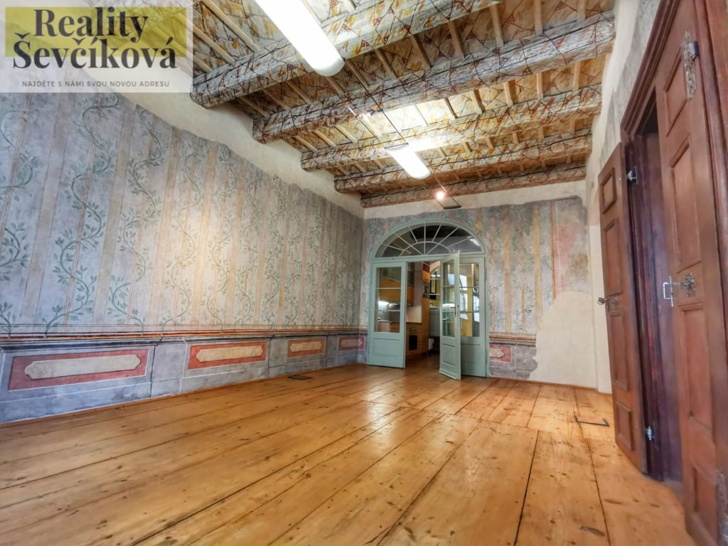 Pronájem reprezentativních kancelářských prostor, 88 m2 – Karla Tomana, Velké náměstí