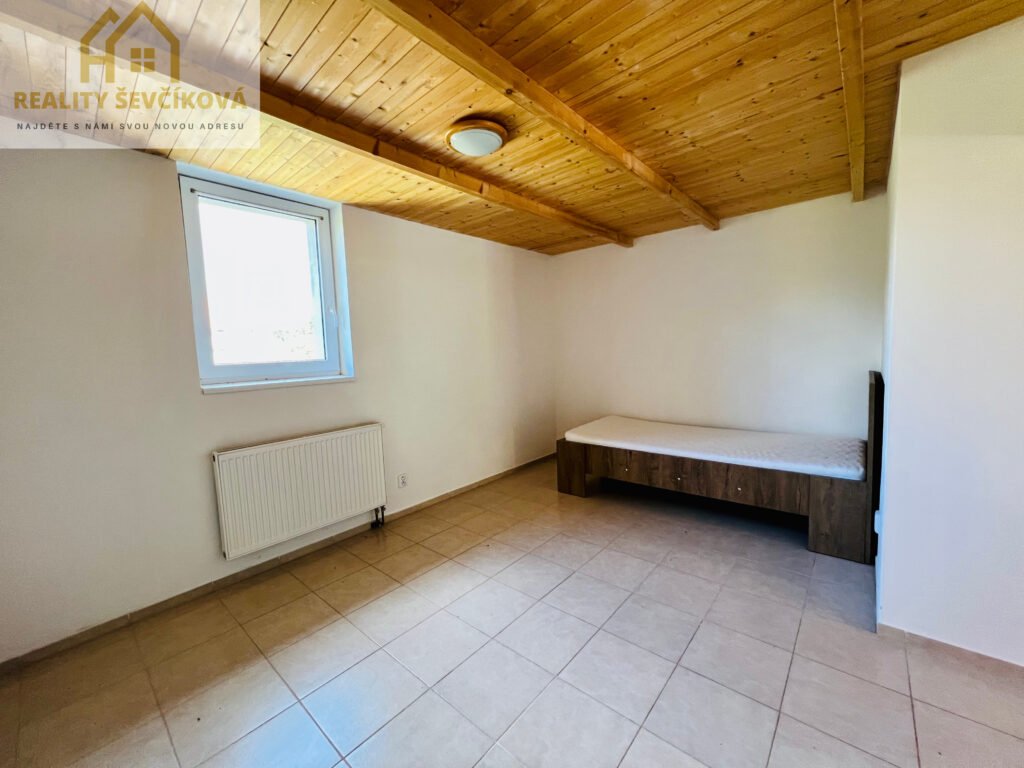 Pronájem 2+kk se zahrádkou a parkováním, 40 m2 – Libišany