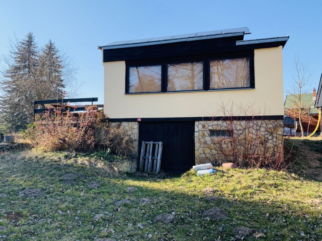 Prodej chaty v atraktivní lokalitě Dubina, 872 m2 – Hradec Králové, Svinary