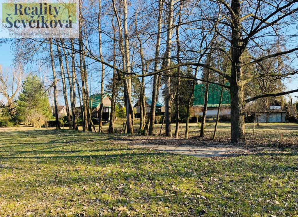 Prodej chaty v atraktivní lokalitě Dubina, 872 m2 – Hradec Králové, Svinary