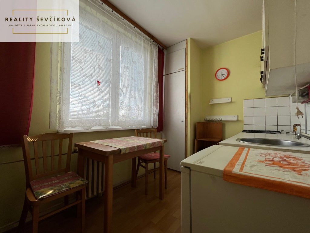 Prodej bytu 1+1 s komorou, 32 m2 – Brožíkova, Hradec Králové