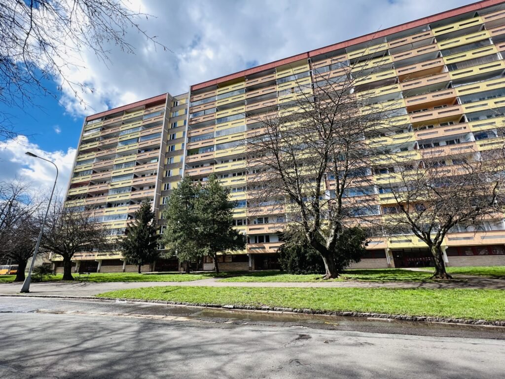 Prodej 1+kk s komorou a lodžií, 40 m2 – Jungmannova