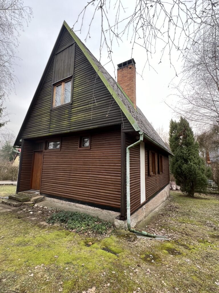 Pronájem celoročně obyvatelné chaty, 407 m2 – Býšť