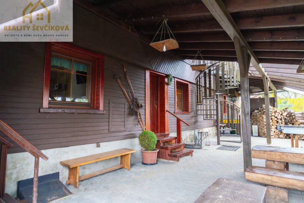 Prodej zavedeného penzionu, 1871 m2 – Dolní Brusnice