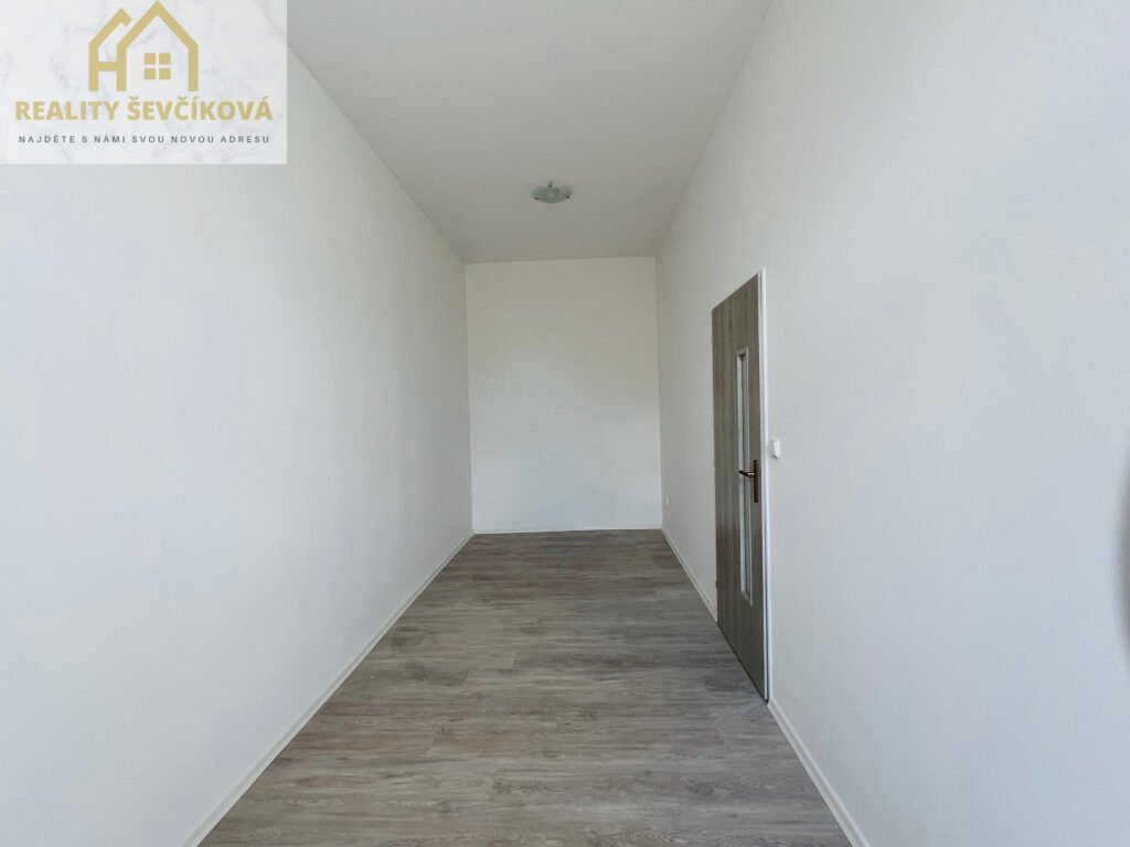 Pronájem 3+kk po celkové rekonstrukci, 65 m2 – Tylovo nábřeží