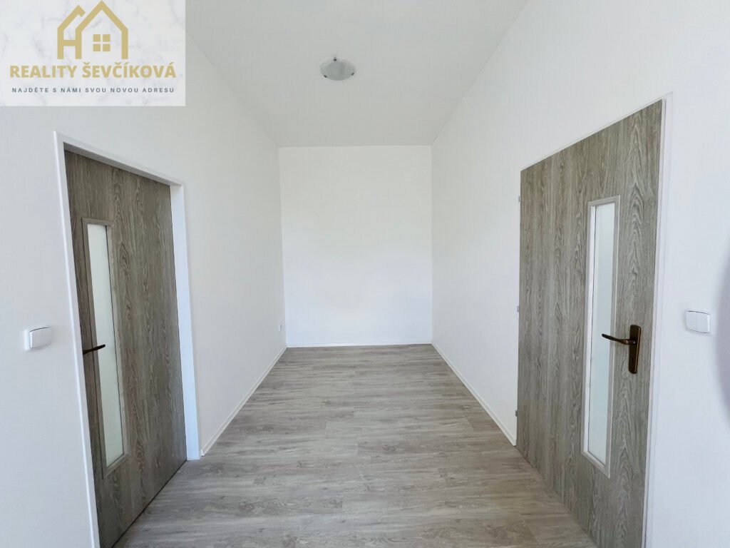 Pronájem 3+kk po celkové rekonstrukci, 65 m2 – Tylovo nábřeží