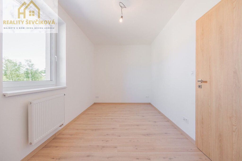 Prodej novostavby bytu 2+kk s balkónem, 53 m2 –  Bartoňova, Náchod