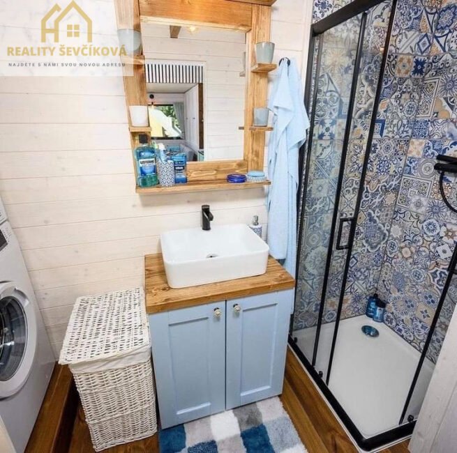 Kompletně zařízený tiny house s terasou v Boho stylu, 22 m2 + 19 m2 terasa