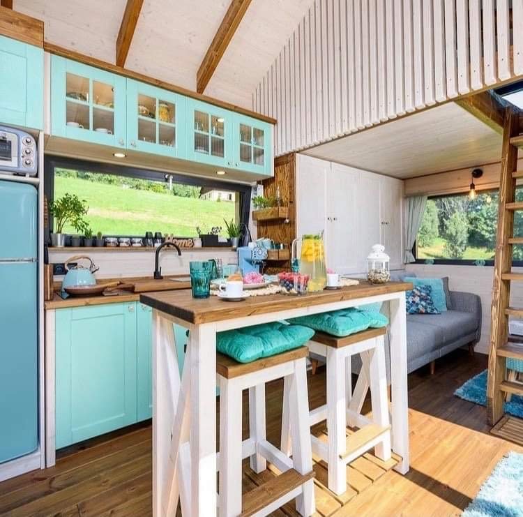 Kompletně zařízený tiny house v Boho stylu