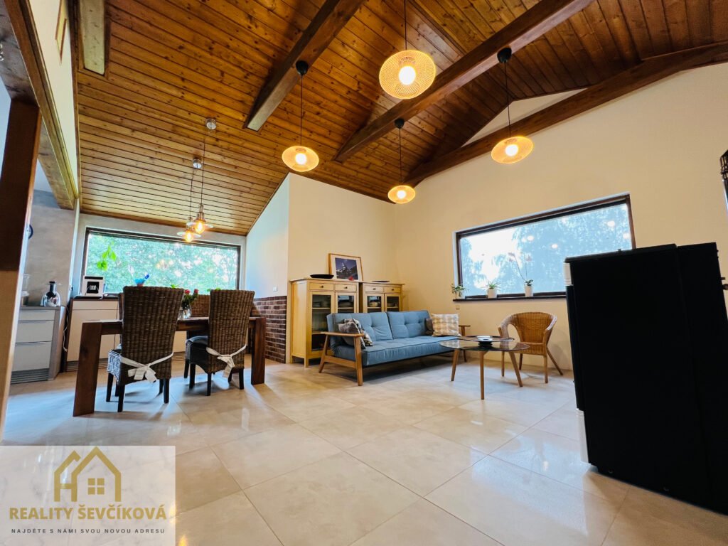 Prodej nadstandardního domu 7+kk, 1 732 m2 – V Břízkách, Žamberk