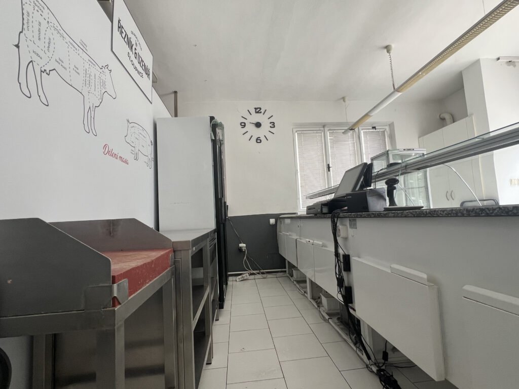 Pronájem obchodního prostoru 37 m², Holice – nám. T. G. Masaryka