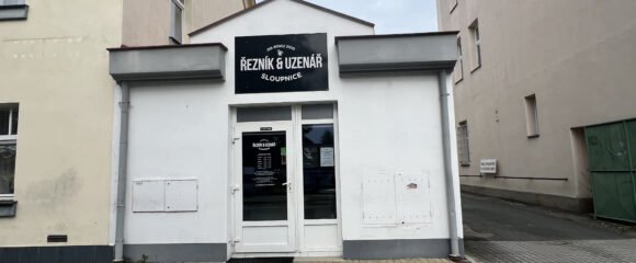 Pronájem obchodního prostoru 37 m², Holice – nám. T. G. Masaryka