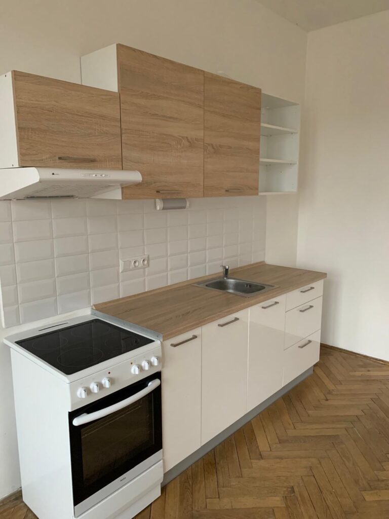 Pronájem bytu 1+kk po rekonstrukci, 35 m2 – Pospíšilova