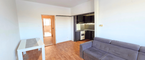 Světlý byt v menším bytovém domě