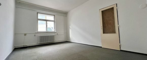 Kancelář v podnikatelském centru